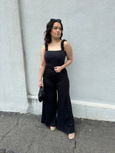 Load image into Gallery viewer, Make A Statement Wide Leg Pants - BLACK
